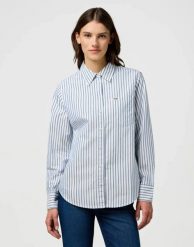 DAMSKA KOSZULA WRANGLER 1 PKT SHIRT WRANGLER BLUE 112370778. Niebieskie bluzki damskie Wrangler, xl, bez wzorów, bez kołnierzyka, bez ramiączek. Za 179.99 zł.