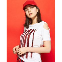 Czapka z daszkiem - Czerwony. Czapki i kapelusze damskie marki Cropp. Za 39.99 zł.