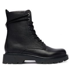 Trapery Tamaris. Czarne śniegowce i trapery damskie Tamaris. Za 409.99 zł.