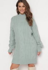 Jasnozielony Luźny Sweter w Warkoczykowy Splot Sentlia. Zielone swetry damskie Born2be, bez wzorów, ze splotem, bez kołnierzyka, bez ramiączek, długie, bez kaptura. Za 189.99 zł.
