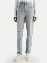 Calvin Klein Jeans Jeansy New Mom Jean Bowery Destroyed LV047D722G Niebieski Mom Fit. Niebieskie bluzki damskie Calvin Klein Jeans, bez wzorów, z bawełny, bez kołnierzyka, bez ramiączek. Za 519.99 zł.