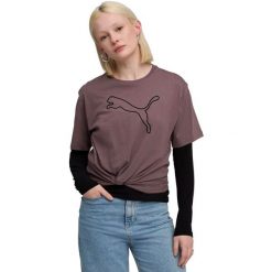 Koszulka damskie Puma Her Relaxed Graphic Tee Raisin. Fioletowe koszulki sportowe damskie Puma, bez wzorów, z bawełny, bez kołnierzyka, bez ramiączek. Za 290.00 zł.