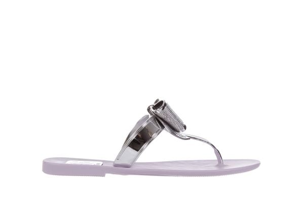 Japonki T&G Fashion 22-118 Lila, Róż/ Srebro, Guma - 38. Fioletowe klapki damskie TG, z aplikacjami, z gumy, bez obcasa. W wyprzedaży za 26.10 zł.