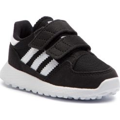 Buty adidas - Forest Grove Cf I B37749 Cblack/Ftwwht/Cblack/Noiess/Ftwbla/Noiess. Półbuty chłopięce marki Adidas. W wyprzedaży za 149.00 zł.