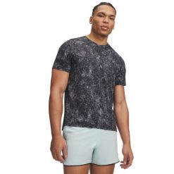 Koszulka do biegania męska Under Armour Velociti Pro Print. Czarne koszulki sportowe męskie Under Armour, l, bez wzorów, z elastanu, bez kołnierzyka, bez ramiączek, do biegania. Za 252.70 zł.