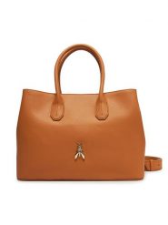 Patrizia Pepe Saszetka 317206 Brązowy. Brązowe torebki do ręki damskie Patrizia Pepe, bez wzorów, ze skóry, bez dodatków. Za 899.99 zł.