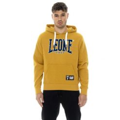 Herren-Winter-Kapuzenpullover zum Überziehen mit New Era 1947 Leone Flockdruck. Żółte bluzy męskie LEONE 1947 APPAREL, bez wzorów, z bawełny, bez kaptura. W wyprzedaży za 162.09 zł.