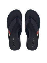 Tommy Hilfiger Japonki Padded Hilfiger Beach Sandal FM0FM06011 Granatowy. Niebieskie klapki męskie Tommy Hilfiger, ze skóry. Za 189.99 zł.
