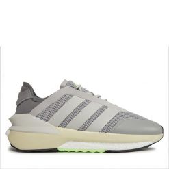 Sneakersy adidas. Niebieskie trampki i tenisówki chłopięce Adidas, bez wzorów, bez zapięcia. Za 119.99 zł.
