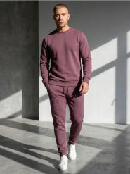 Bluza crewneck z domieszką bawełny - fioletowy. Fioletowe bluzy męskie Sinsay, l, bez wzorów, z bawełny, bez kaptura. Za 29.99 zł.