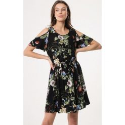 Czarna Sukienka Liking. Sukienki damskie marki Born2be. Za 59.99 zł.