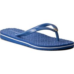 Japonki TOMMY HILFIGER - Mellie 8R FW0FW00853 Riviera 415. Niebieskie klapki damskie Tommy Hilfiger, w paski, z tworzywa sztucznego. W wyprzedaży za 109.00 zł.