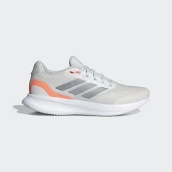 Buty Runfalcon 5 Running. Białe obuwie sportowe damskie Adidas, bez wzorów, do biegania. Za 259.00 zł.