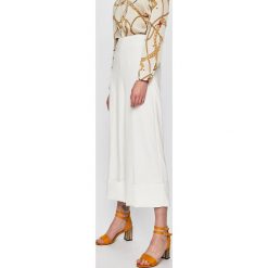 Vero Moda - Spodnie. Spodnie materiałowe damskie marki Vero Moda. Za 219.90 zł.