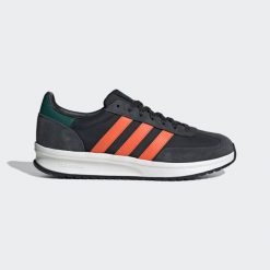 Buty do chodzenia męskie ADIDAS RUN 70s 2.0. Buty sportowe męskie Adidas, z kauczuku, bez zapięcia, trekkingowe. Za 329.99 zł.