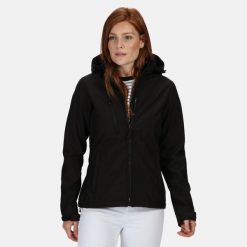 Kurtka Softshellowa Damska Membrana Trójwarstwowa Venturer. Czarne kurtki damskie Regatta, xl, bez wzorów, z materiału, z kapturem. Za 265.99 zł.