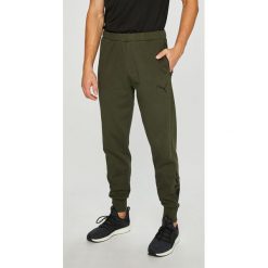Puma - Spodnie. Szare spodnie sportowe męskie Puma, z bawełny. W wyprzedaży za 159.90 zł.