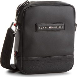 Saszetka TOMMY HILFIGER - Corporate Mix Mini R AM0AM03442 002. Bez kategorii marki Giacomo Conti. W wyprzedaży za 239.00 zł.