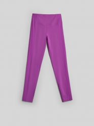 4F Legginsy do jogi szybkoschnące damskie - różowe XS. Czerwone legginsy damskie 4f, l, bez wzorów, z materiału, z podwyższonym stanem, na fitness i siłownię. Za 149.99 zł.