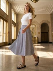 Koszulka basic z krótkim rękawem - biały. Białe t-shirty damskie Sinsay, l, bez wzorów, bez kołnierzyka. Za 15.99 zł.