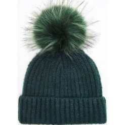 Czapka z wymiennym pomponem - Khaki. Czapki i kapelusze damskie marki Cropp. W wyprzedaży za 24.99 zł.
