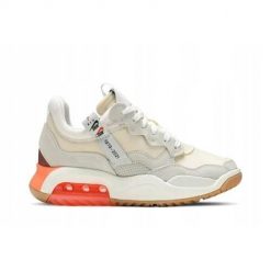 Buty do chodzenia damskie Nike Air Jordan MA2. Białe obuwie sportowe damskie Nike, bez wzorów, z gumy, trekkingowe, Nike Air Jordan. Za 1,122.00 zł.