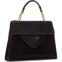 Torebka COCCINELLE - D10 B14 Lace Suede E1 D10 18 03 01 Noir 001. Czarne torebki do ręki damskie Coccinelle, ze skóry. Za 1,599.90 zł.