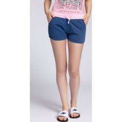 Spodenki dresowe damskie SKDD003 - denim melanż. Czerwone szorty damskie 4f, melanż, z bawełny. W wyprzedaży za 59.99 zł.