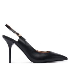 Szpilki LOVE MOSCHINO. Czarne szpilki damskie Love Moschino, bez wzorów, bez obcasa, bez zapięcia. Za 949.99 zł.