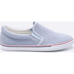 Hasby - Tenisówki. Trampki i tenisówki damskie marki bonprix. W wyprzedaży za 39.90 zł.