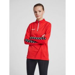 Bluza do piłki nożnej damska Hummel demi-zip hml AUTHENTIC. Czerwone bluzy sportowe damskie Hummel, l, bez wzorów, bez kaptura, do piłki nożnej. W wyprzedaży za 165.50 zł.