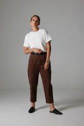 SPODNIE MARINA BRĄZOWE XS - Flawless. Brązowe spodnie materiałowe damskie Flawless, s, bez wzorów, z bawełny, z podwyższonym stanem. Za 498.00 zł.