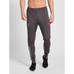 Spodnie do biegania Hummel hmlPRO Grid. Szare spodnie sportowe męskie Hummel, s, bez wzorów, z poliesteru, do biegania. Za 222.35 zł.
