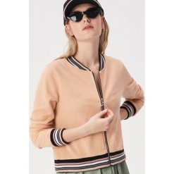 Bluza bomberka z błyszczącą nicią - Różowy. Bluzy damskie Sinsay. Za 59.99 zł.