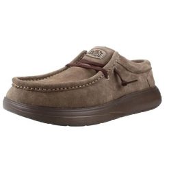 Buty HEY DUDE HD41975 WALLY X SUEDE Brązowy. Brązowe trekkingi męskie Hey dude, na fitness i siłownię. Za 379.99 zł.