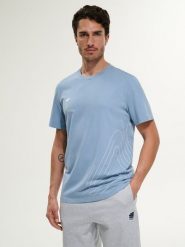 4F T-shirt regular z nadrukiem męski - granatowy S. Niebieskie t-shirty męskie 4f, m, bez wzorów, z bawełny, klasyczne, bez kołnierzyka. Za 79.99 zł.