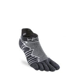 Skarpety do biegania Injinji Ultra Run No-Show Wool. Czarne skarpety damskie Injinji, bez wzorów. Za 102.99 zł.