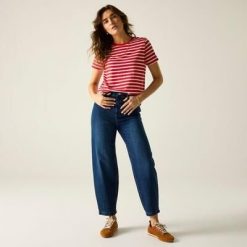 Damska koszulka z krótkim rękawem w paski Bayletta. Czerwone t-shirty damskie Regatta, bez wzorów, z bawełny, casualowe, bez kołnierzyka. Za 138.00 zł.