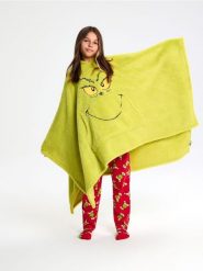 Koc z kapturem Grinch - zielony. Zielone kocyki dla dzieci Sinsay. Za 79.99 zł.