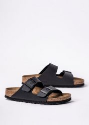 Klapki damskie czarne Birkenstock Arizona BF. Czarne klapki damskie Birkenstock, bez wzorów, z materiału, klasyczne, bez obcasa. Za 309.99 zł.