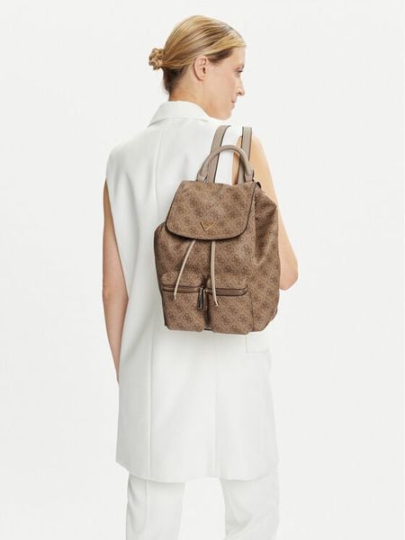 Guess Plecak HWSG71 18310 Beżowy. Brązowe plecaki damskie Guess, z aplikacjami, ze skóry. Za 459.99 zł.