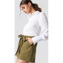 MANGO Szorty Bowie - Green. Zielone szorty damskie Mango. Za 121.95 zł.
