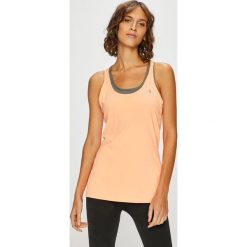 Under Armour - Top. Różowe topy damskie Under Armour, z dzianiny, z okrągłym kołnierzem, bez rękawów. W wyprzedaży za 99.90 zł.
