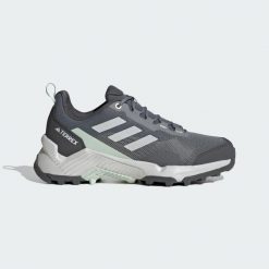 Eastrail 2.0 Hiking Shoes. Fioletowe buty sportowe męskie Adidas, z materiału, bez zapięcia, wspinaczkowe. Za 387.55 zł.