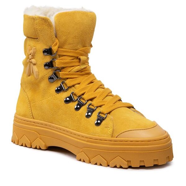 Trzewiki Patrizia Pepe. Żółte botki damskie Patrizia Pepe, bez obcasa, na płaskiej podeszwie, bez zapięcia. Za 1,879.00 zł.