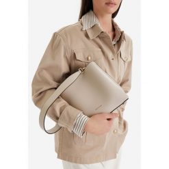 Torebka GINO ROSSI. Torebki do ręki damskie Gino Rossi, bez wzorów, klasyczne, bez dodatków. Za 279.99 zł.