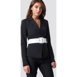 NA-KD Trend Marynarka z detalami - Black. Żakiety damskie marki NA-KD Trend. Za 121.95 zł.