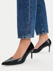 MEXX Szpilki EO-WS1313-01 Czarny. Czarne szpilki damskie Mexx, bez wzorów, ze skóry, bez obcasa, bez zapięcia. Za 329.99 zł.