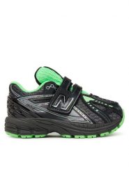 New Balance Sneakersy IV1906CT Czarny. Czarne buty sportowe chłopięce New Balance, bez wzorów, ze skóry, bez zapięcia. Za 379.99 zł.