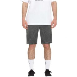 Krótkie spodenki Volcom A3212400_STH męskie. Szare krótkie spodenki sportowe męskie Volcom, m, bez wzorów, z syntetyku. Za 283.45 zł.